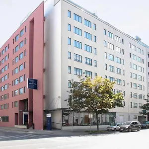 Novotel Donau 4* Bécs